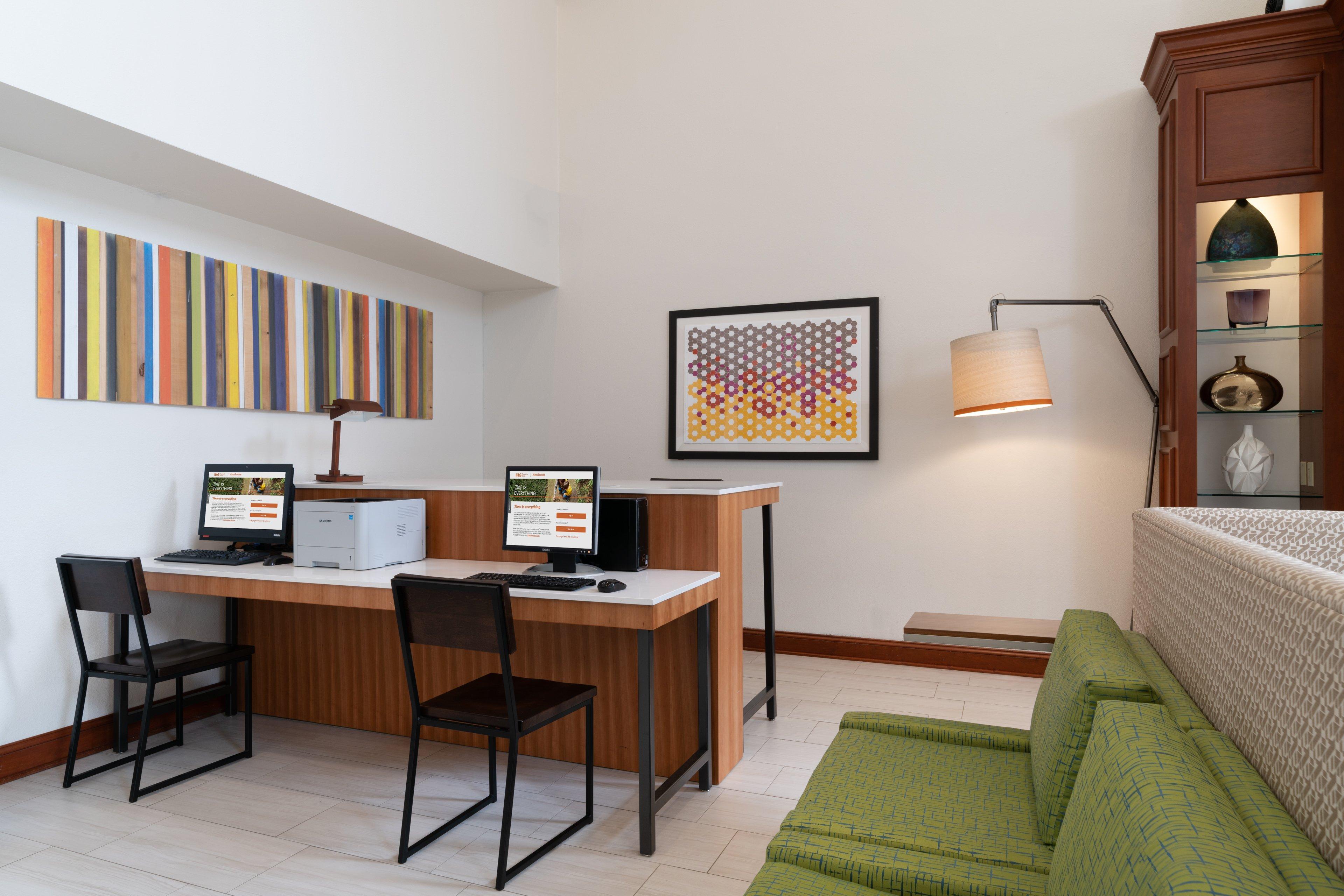 Holiday Inn Express Prince Frederick By Ihg Екстериор снимка