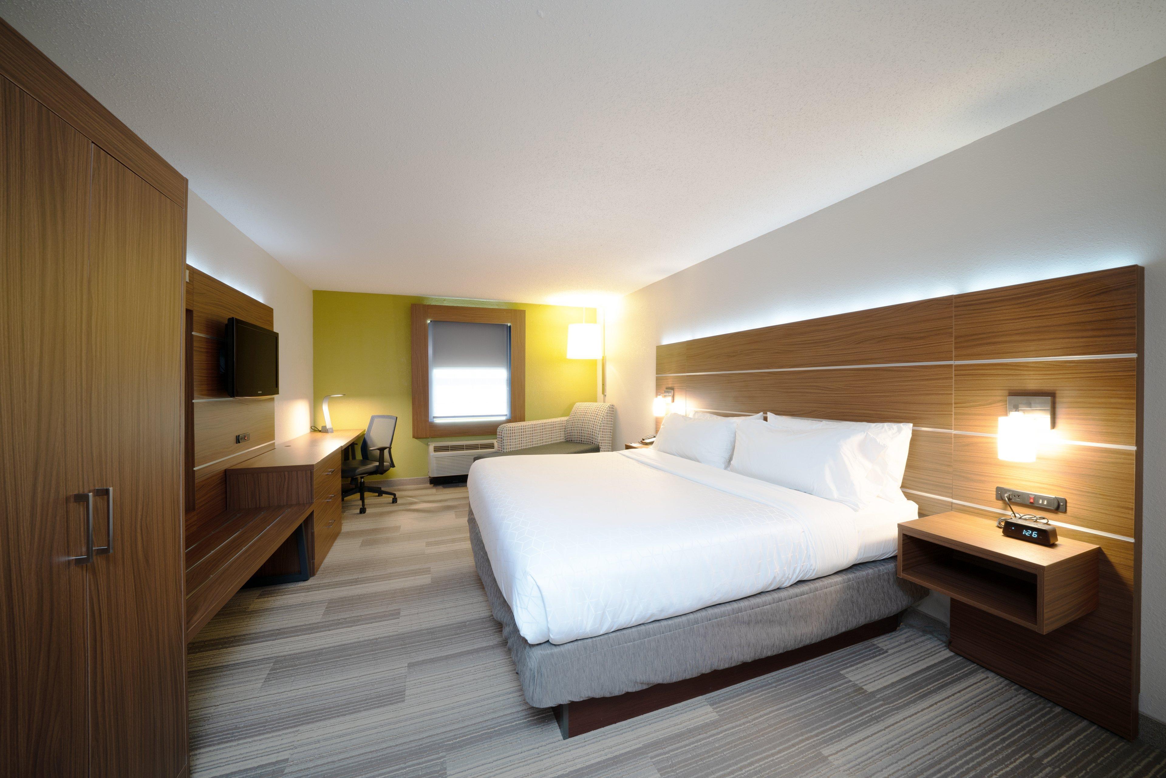 Holiday Inn Express Prince Frederick By Ihg Екстериор снимка
